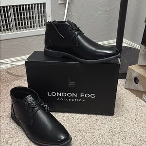 London Fog Men's Sleek Black Chukka Boots
